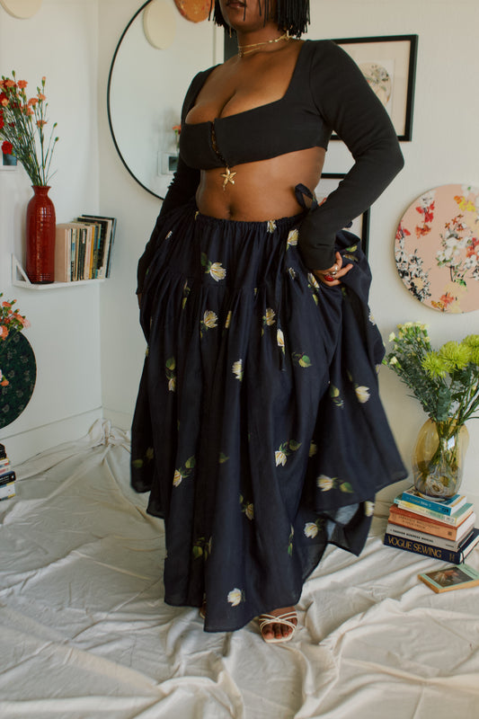 The Meadow Skirt - Black Roses