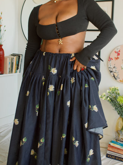The Meadow Skirt - Black Roses