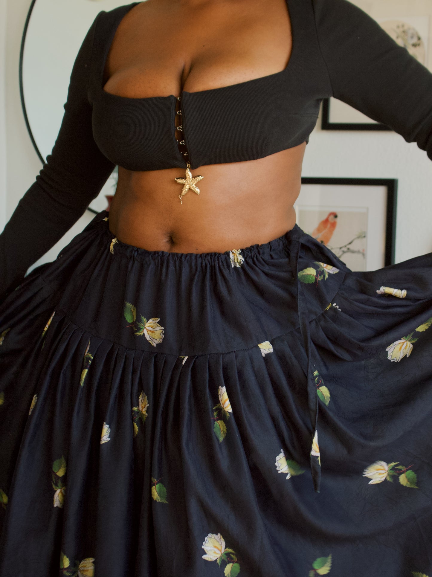 The Meadow Skirt - Black Roses