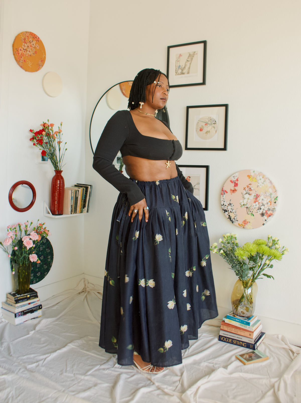 The Meadow Skirt - Black Roses